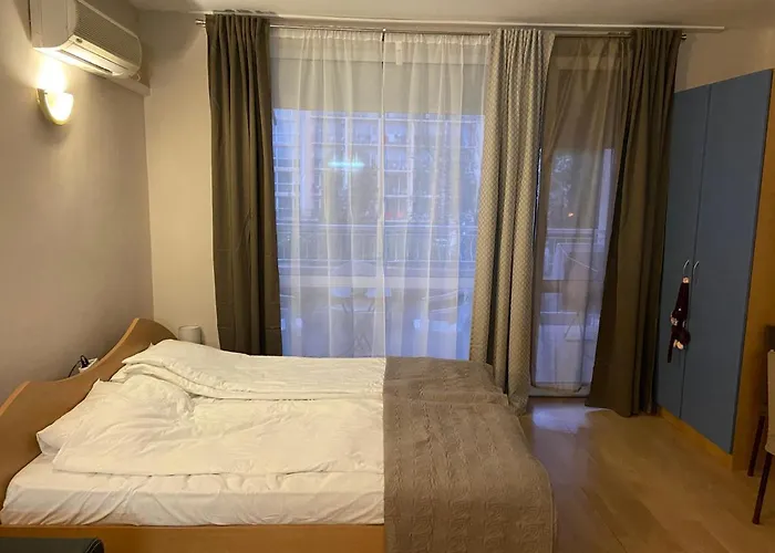 Studio, Sunny Fort, Sunny *